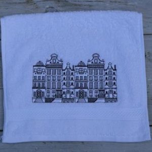Gastendoekje wit met zwarte Hollandse huisjes