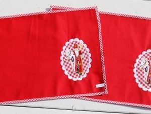 Rode placemats van stof met afbeelding van de Sint